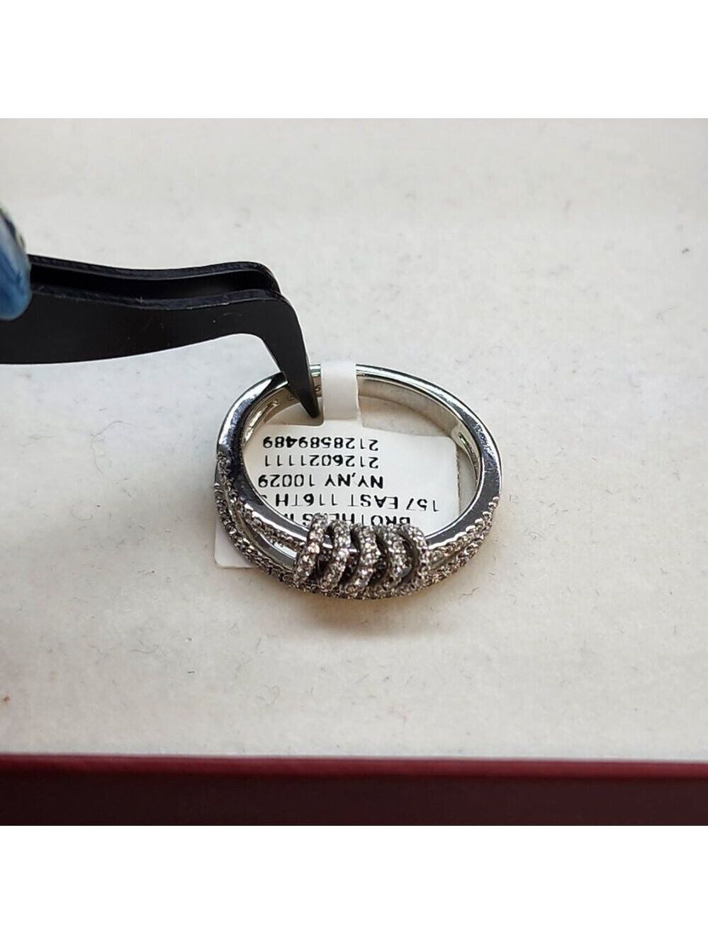 Last One Sterling Silver 925 Twisted Design Sparkling Band - Picture 8 of 8